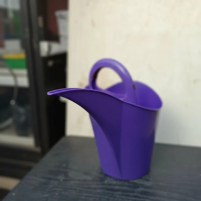 Regadera Plastico Para Plantas 2 Litros Violeta